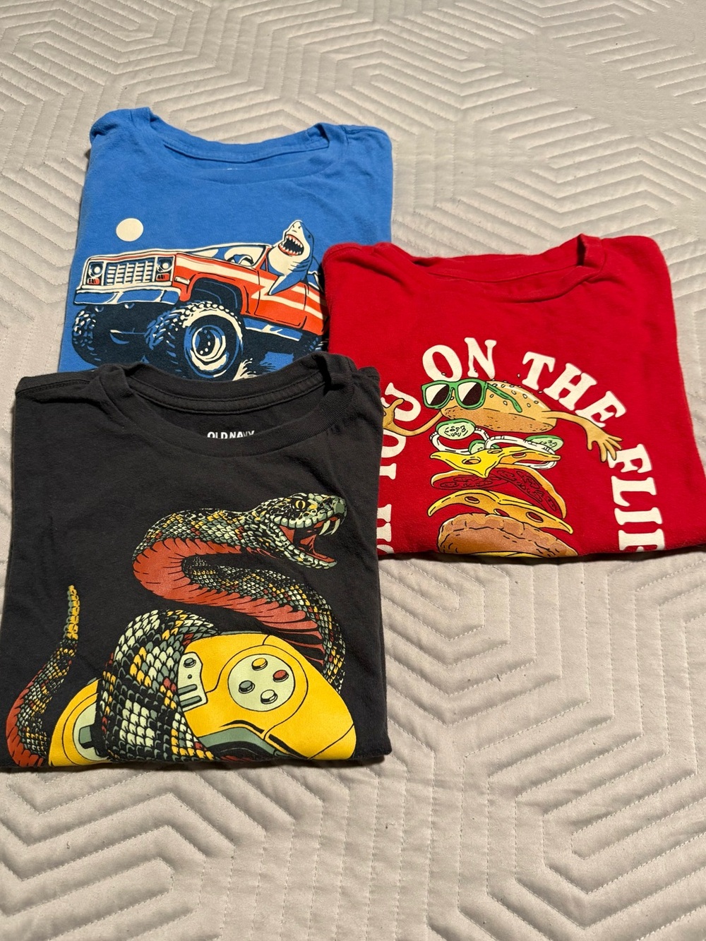 Three Old Navy Graphic Tshirts Boys Size Medium